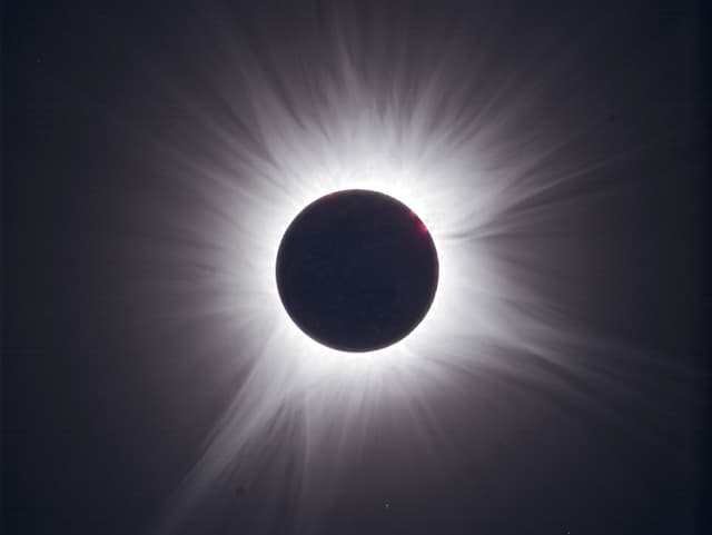 Totale Sonnenfinsternis